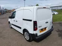Used Citroën Berlingo 75 HP (55 kW) 2018 White MPV