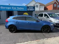 Used Volvo V40 R-Design Pro 120 HP (88 kW) 2018 Blue Hatchback
