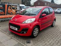 Used Peugeot 107 Active 68 HP (50 kW) 2014 Red Hatchback