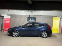 Usado Volvo V40 115 CV (84 kW) 2013 Azul Utilitario