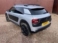 Used Citroën C4 Cactus Flair 100 HP (73 kW) 2018 Silver Hatchback