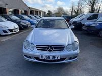 Usado Mercedes CLK220 Avantgarde 150 HP (110 kW) 2006 Prateado Coupé