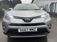 Usado Toyota RAV4 Business Edition 143 HP (105 kW) 2017 Prateado SUV
