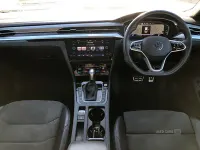 Begagnad VW Arteon R-line 2021 Röd Halvkombi