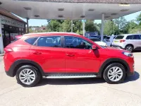 Used Hyundai Tucson SE 141 HP (103 kW) 2017 Red SUV