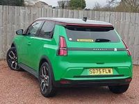 New Renault R5 Urban 88 kW (120 HP) 2025 Green Hatchback