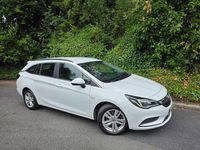 Used Vauxhall Astra 2019 White Estate