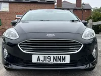 Used Ford Fiesta Zetec 85 HP (62 kW) 2019 Black Hatchback