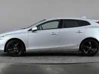Usado Volvo V40 R-Design 152 HP (111 kW) 2019 Prateado Citadino