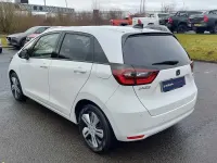 Używany Honda Jazz Hybrid 109 KM (80 kW) 2021 Biały Hatchback