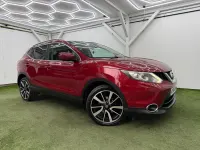 Used Nissan Qashqai Tekna 2014 Red SUV