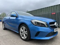 Używany Mercedes A200 Premium 2016 Niebieski Hatchback