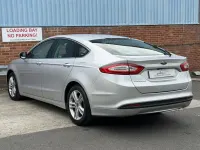 Gebraucht Ford Mondeo Zetec 180 PS (132 kW) 2018 Silber Kleinwagen