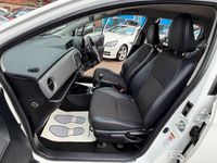 Used Toyota Yaris Trend 101 HP (74 kW) 2012 White Hatchback