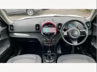 Używany Mini Cooper Countryman Classic 134 KM (98 kW) 2022 Srebrny SUV