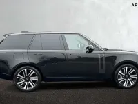 Begagnad Land Rover Range Rover HSE 296 HK (217 kW) 2023 Svart SUV