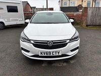 Used Vauxhall Astra SRi 150 HP (110 kW) 2019 White Hatchback