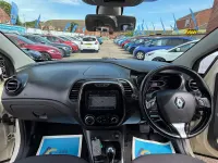 Used Renault Captur Dynamique 90 HP (66 kW) 2015 Cream/black SUV