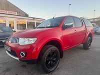 Used Mitsubishi L200 175 HP (128 kW) 2012 Red Pickup