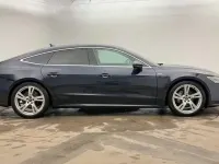 Usado Audi A7 S-Line 245 HP (180 kW) 2023 Azul Sedan