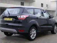 Usado Ford Kuga Titanium 150 CV (110 kW) 2018 Negro SUV