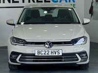 Usado VW Polo Style 95 HP (69 kW) 2022 Cinzento Citadino