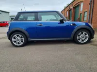 Begagnad Mini ONE Hatch 98 HK (72 kW) 2012 Blå Halvkombi