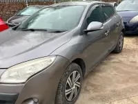 Usado Renault Mégane III Expression 2009 Cinzento Citadino