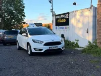 Used Ford Focus Zetec 125 HP (91 kW) 2014 White Hatchback