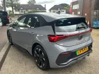 Begagnad Cupra Born e-Boost 169 kW (231 HK) 2025 Grå Halvkombi