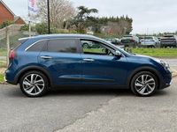 Used Kia Niro 139 HP (102 kW) 2018 Blue SUV