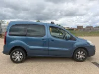 Used Citroën Berlingo Feel 99 HP (72 kW) 2017 Blue MPV