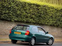 Used Toyota Corolla 2000 Green Hatchback