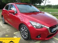 Used Mazda 2 Inclusive 90 HP (66 kW) 2016 Red Hatchback