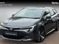 Used Toyota Corolla Design 140 HP (102 kW) 2025 Decuma grey (metallic paint) Estate