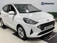 Used Hyundai i10 SE 67 HP (49 kW) 2022 White Hatchback
