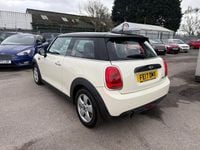 Used Mini Cooper 136 HP (100 kW) 2017 White Hatchback