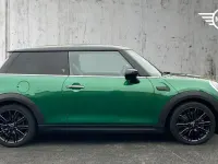 Used Mini Cooper Exclusive 134 HP (98 kW) 2022 Green Hatchback