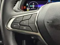 Used Renault Captur Techno 143 HP (105 kW) 2024 White SUV