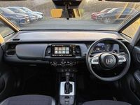 Used Honda Jazz Advance 122 HP (89 kW) 2025 Premium sunlight white Hatchback
