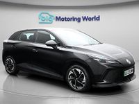 Begagnad MG MG4 EV SE 319 kW (435 HK) 2023 Halvkombi