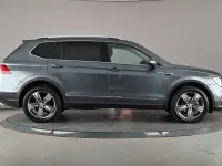 Usado VW Tiguan Allspace Match 150 HP (110 kW) 2020 Cinzento SUV