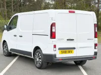 Usado Renault Trafic Business 2018 Blanco Monovolumen