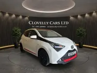 Used Toyota Aygo x-press 71 HP (52 kW) 2018 White Hatchback