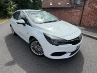 Used Vauxhall Astra Elite 122 HP (89 kW) 2020 White Hatchback