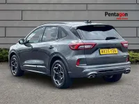 Usado Ford Kuga ST-Line X 239 HP (175 kW) 2025 Cinzento SUV