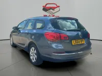 Used Vauxhall Astra Design Edition 115 HP (84 kW) 2014 Blue Estate