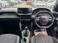 Begagnad Peugeot 2008 Active 100 HK (73 kW) 2023 Vit SUV