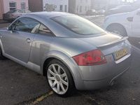 Używany Audi TT 225 KM (165 kW) 2003 Srebrny Coupe