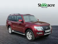 Used Mitsubishi Shogun 187 HP (137 kW) 2018 Red SUV